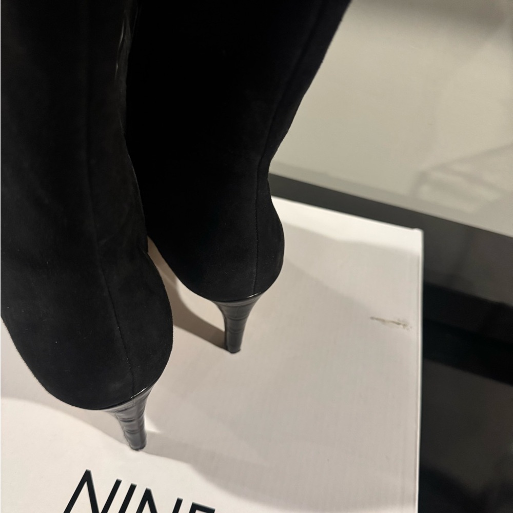 Nine West Black Heeled Boots - Picture 4 of 7